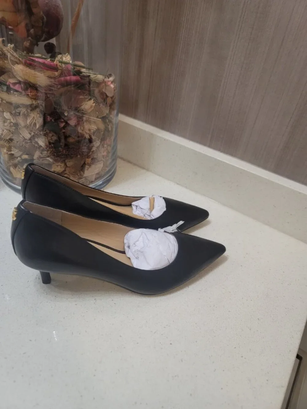 Lauren Ralph Lauren Leather Pointed Toe Black Pump US 6 B Leather Lined New